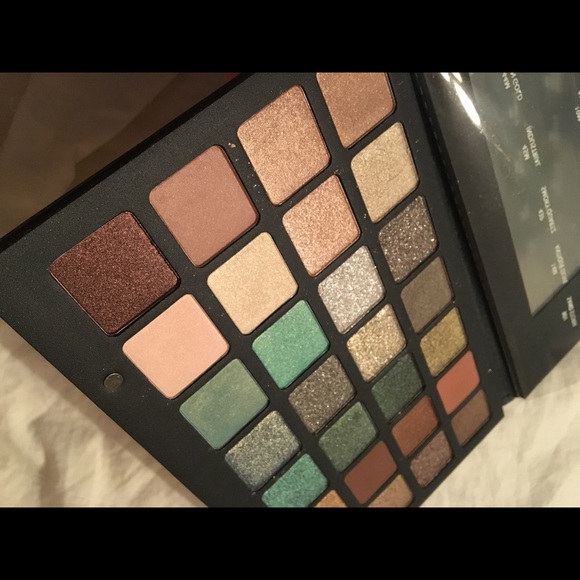 Natasha Denona Eyeshadow Palette 28 - Picture 7 of 7